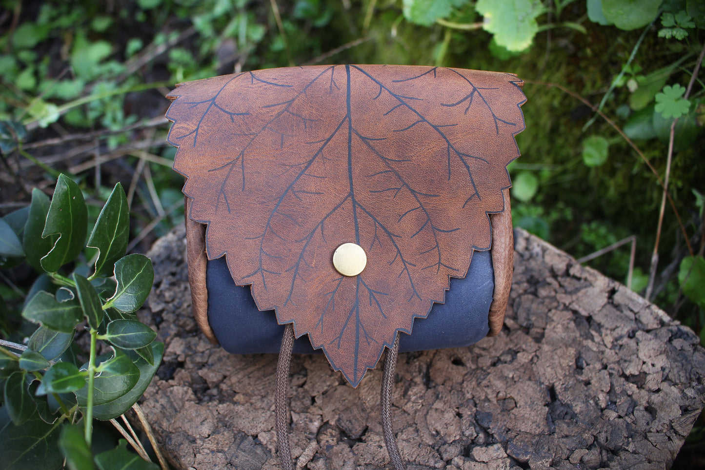 Leafy Belt Pouch