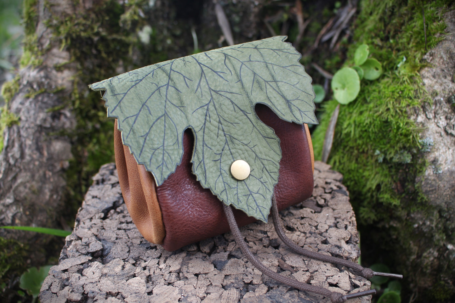 Leafy Belt Pouch