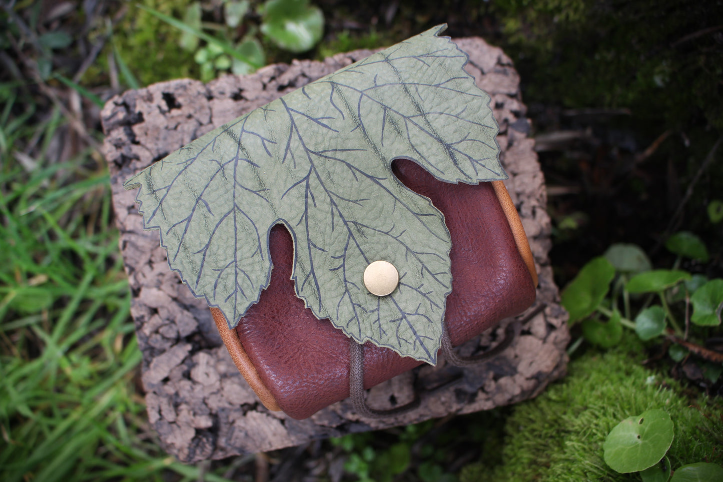Leafy Belt Pouch