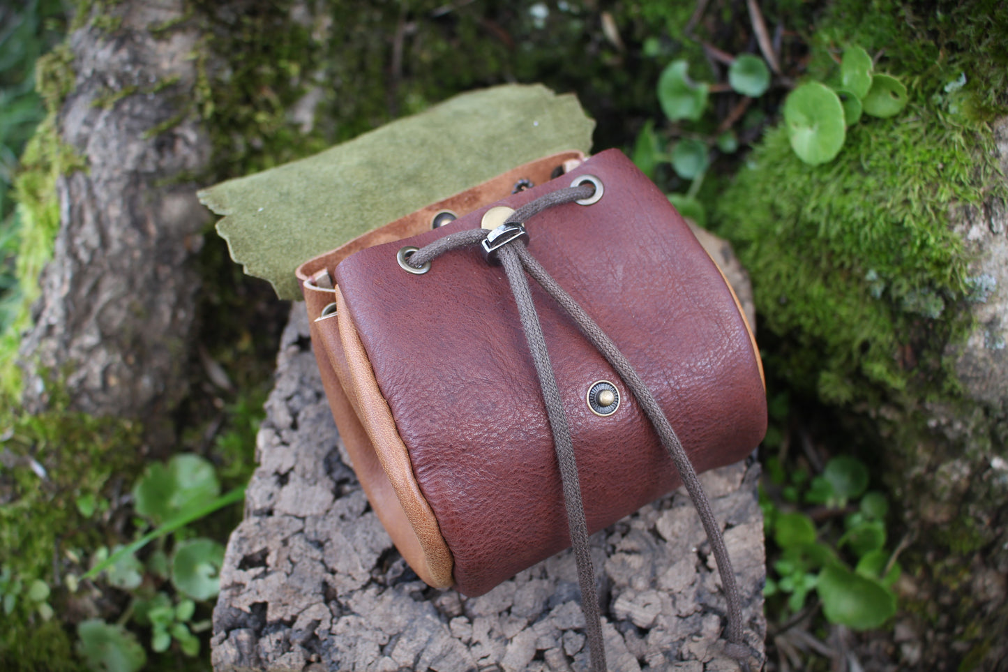Leafy Belt Pouch
