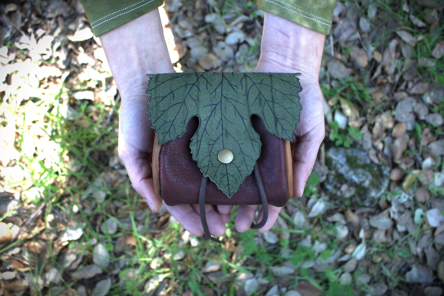 Leafy Belt Pouch