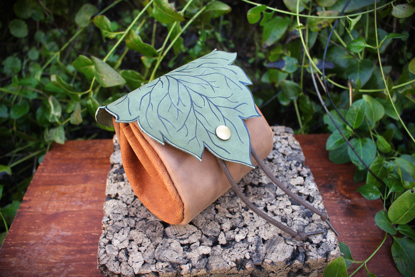 Leafy Belt Pouch
