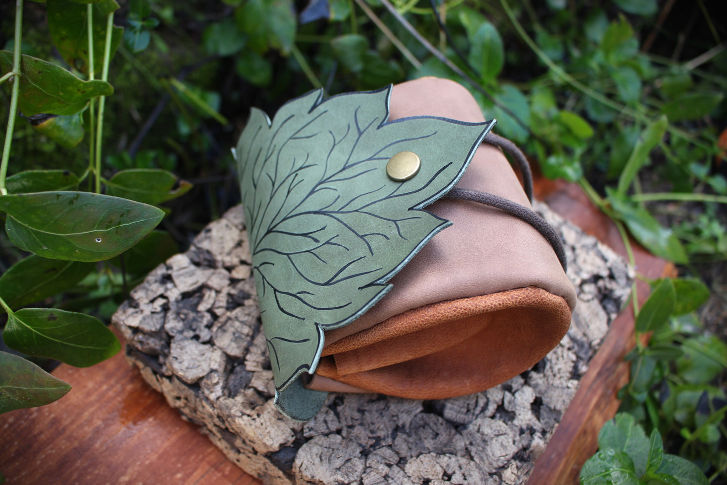 Leafy Belt Pouch