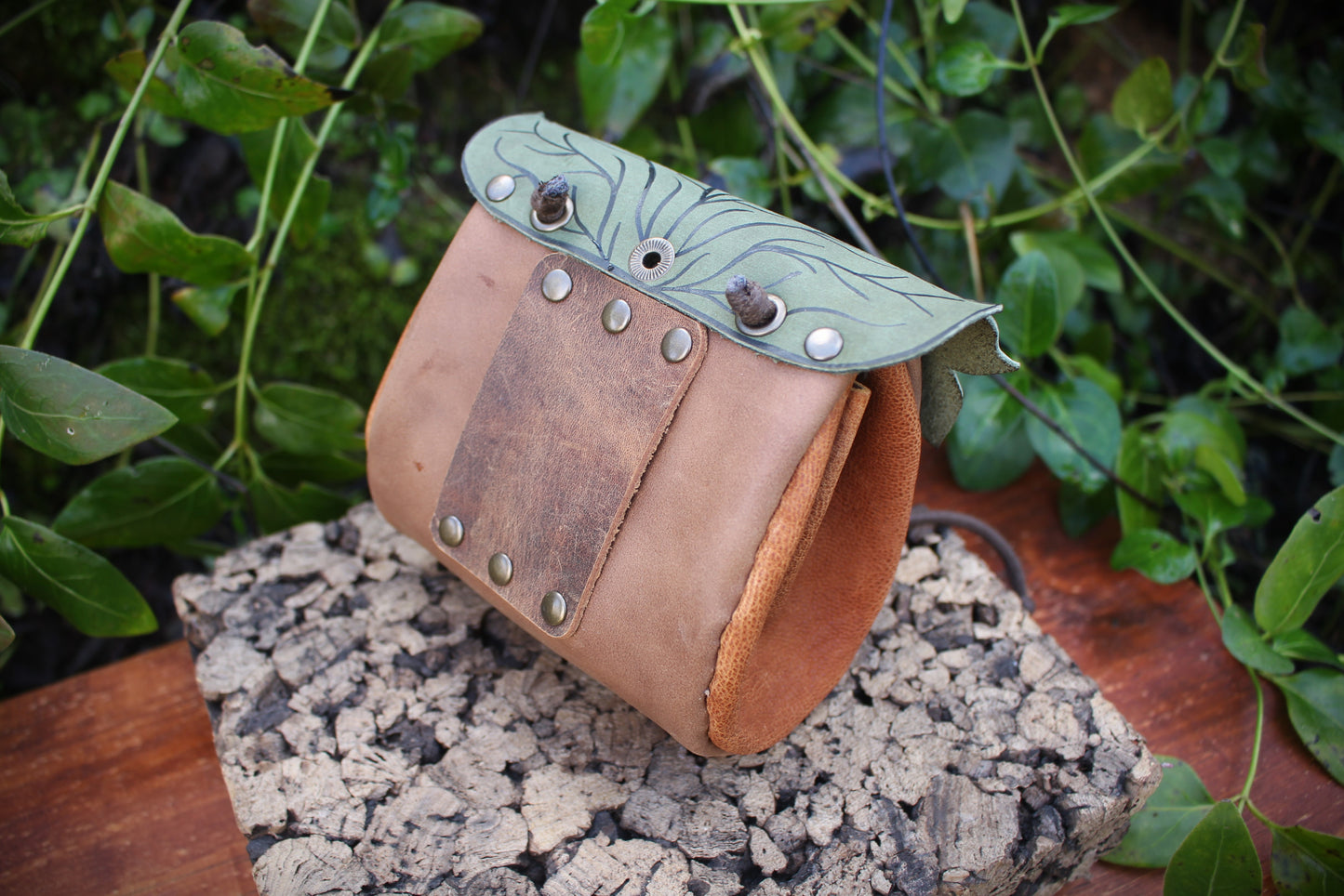 Leafy Belt Pouch