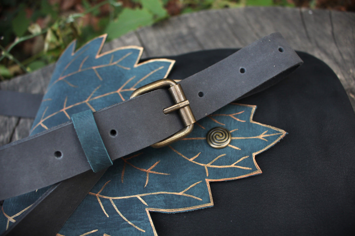 Nettle Leaf Shoulder Bag
