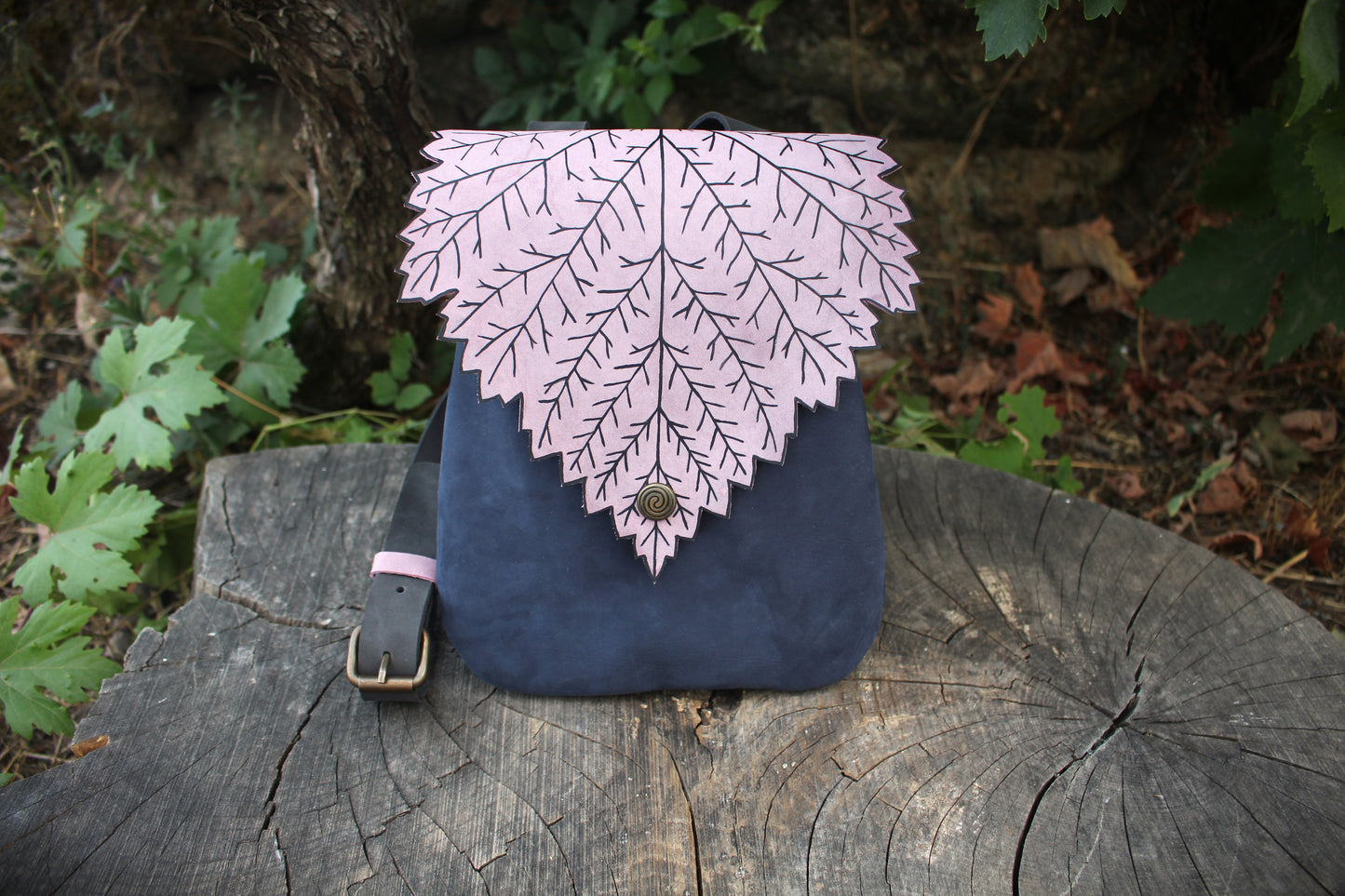 Raspberry Leaf Shoulder Bag