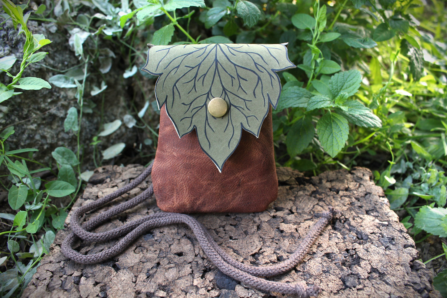 Leaf Pocket (Multiple Colours Available)