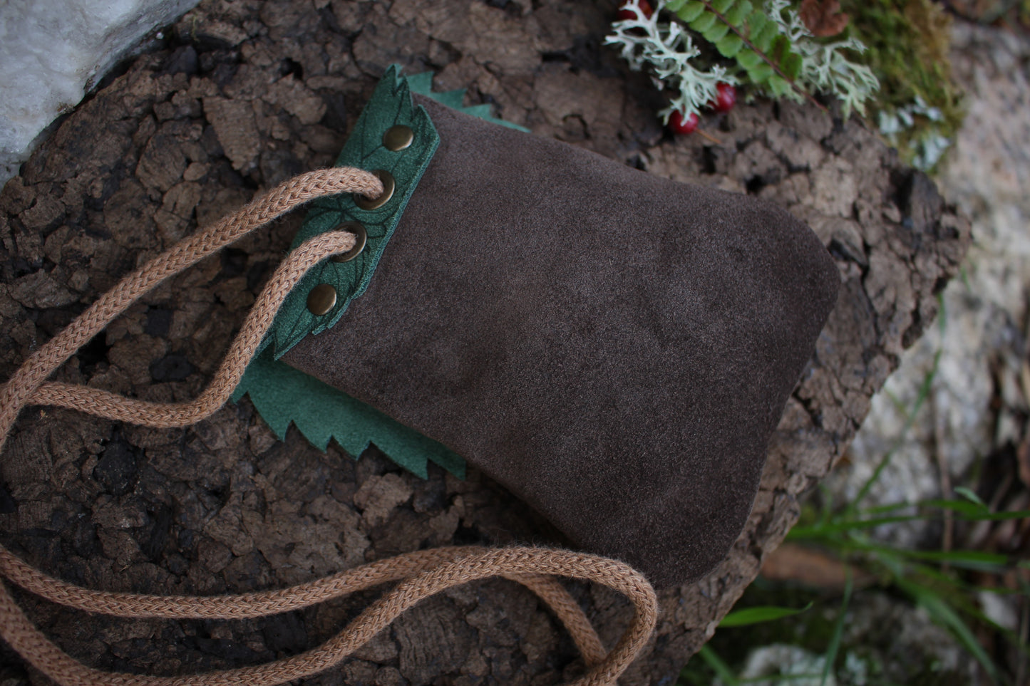 Leaf Pocket (Multiple Colours Available)