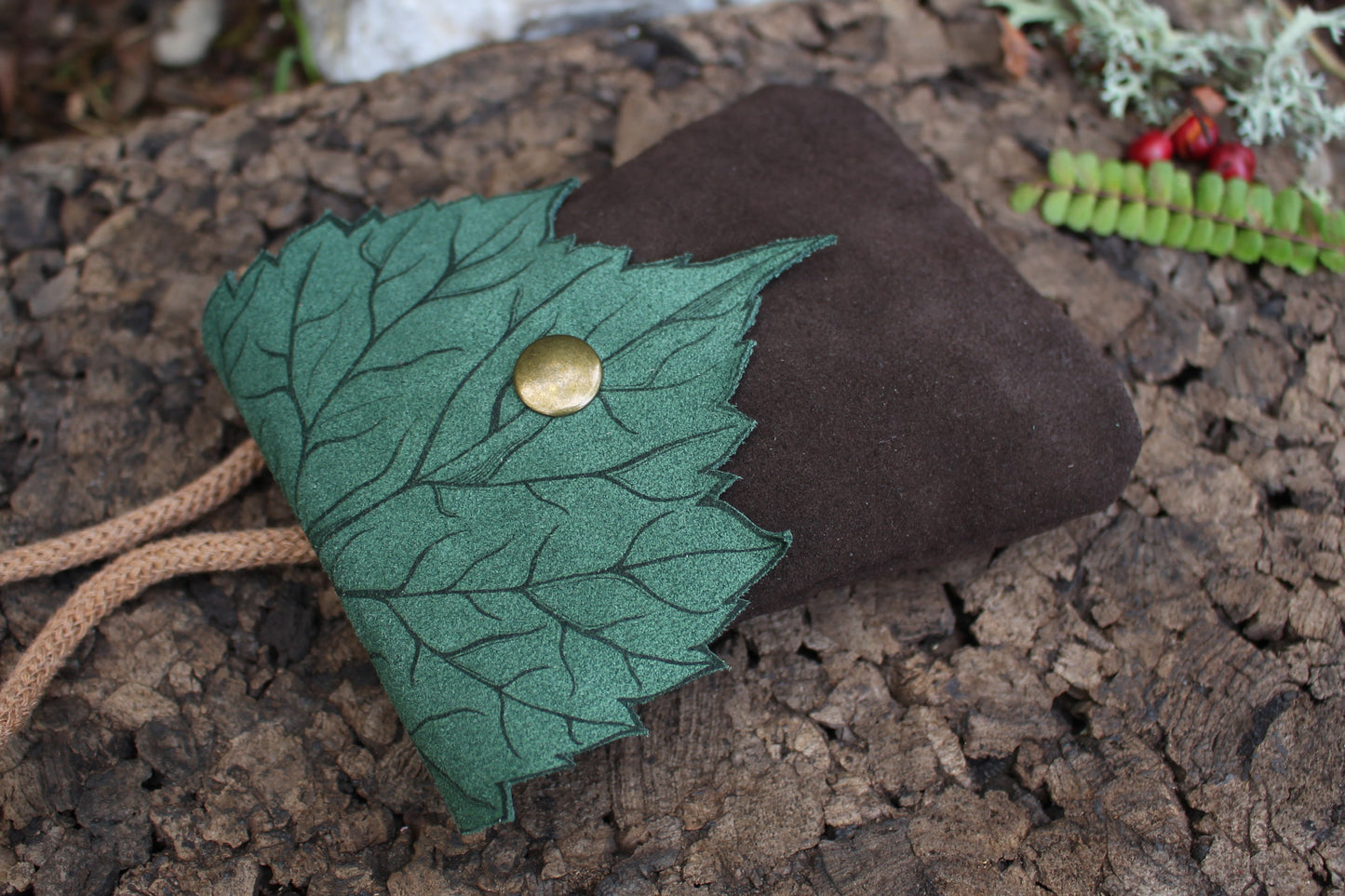 Leaf Pocket (Multiple Colours Available)