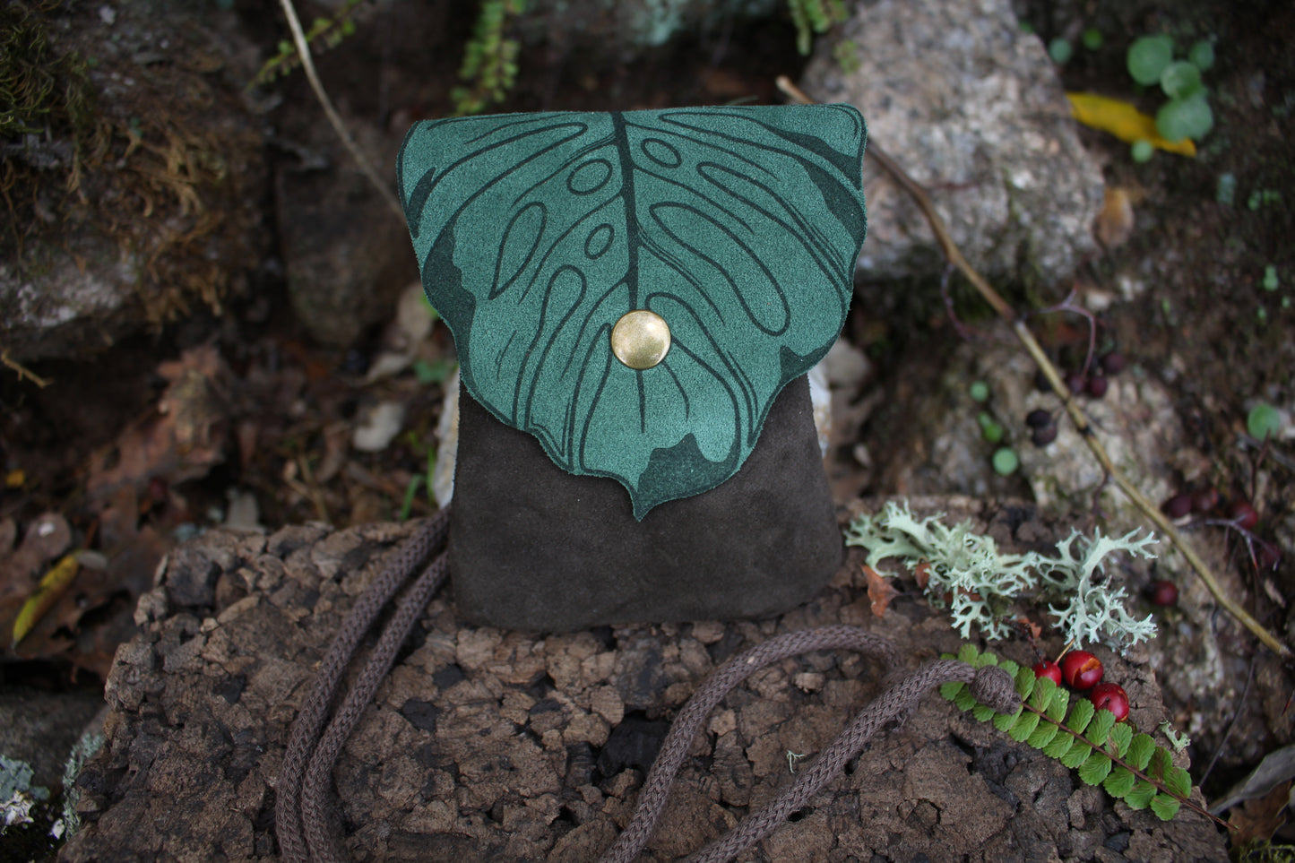 Leaf Pocket (Multiple Colours Available)
