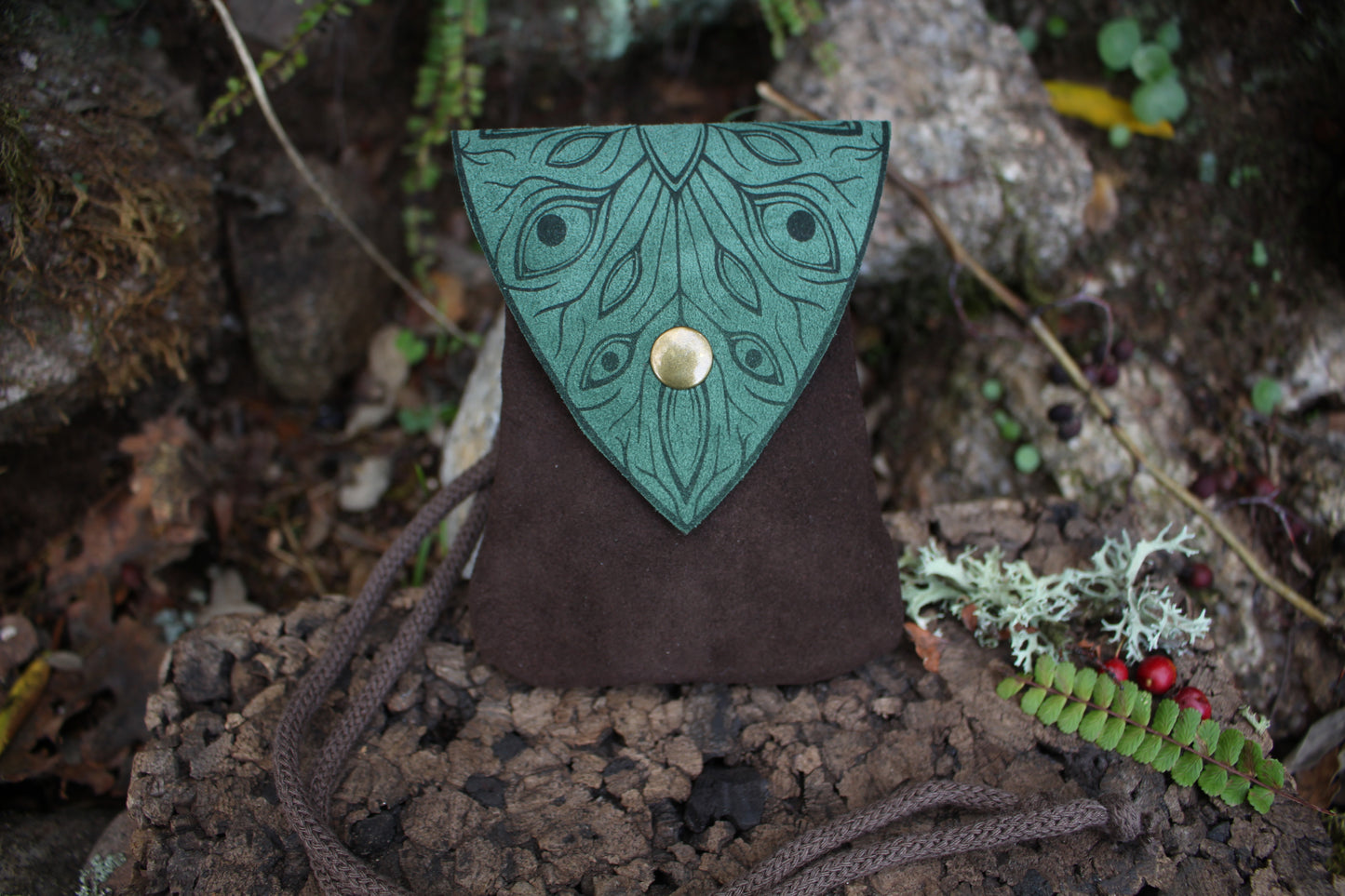 Leaf Pocket (Multiple Colours Available)