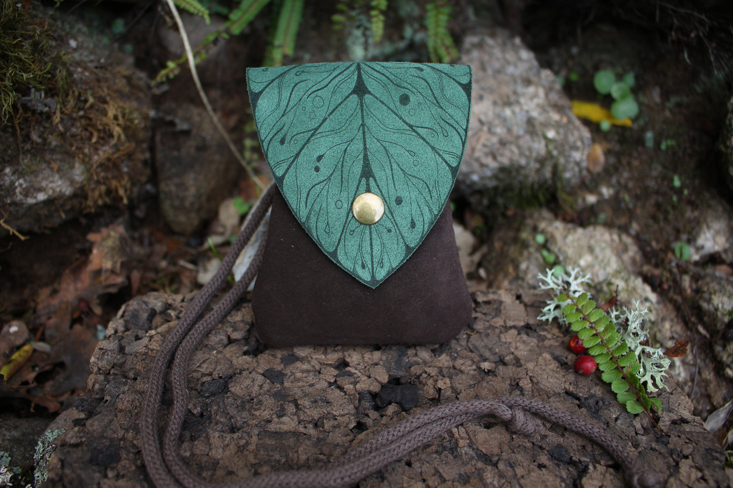 Leaf Pocket (Multiple Colours Available)