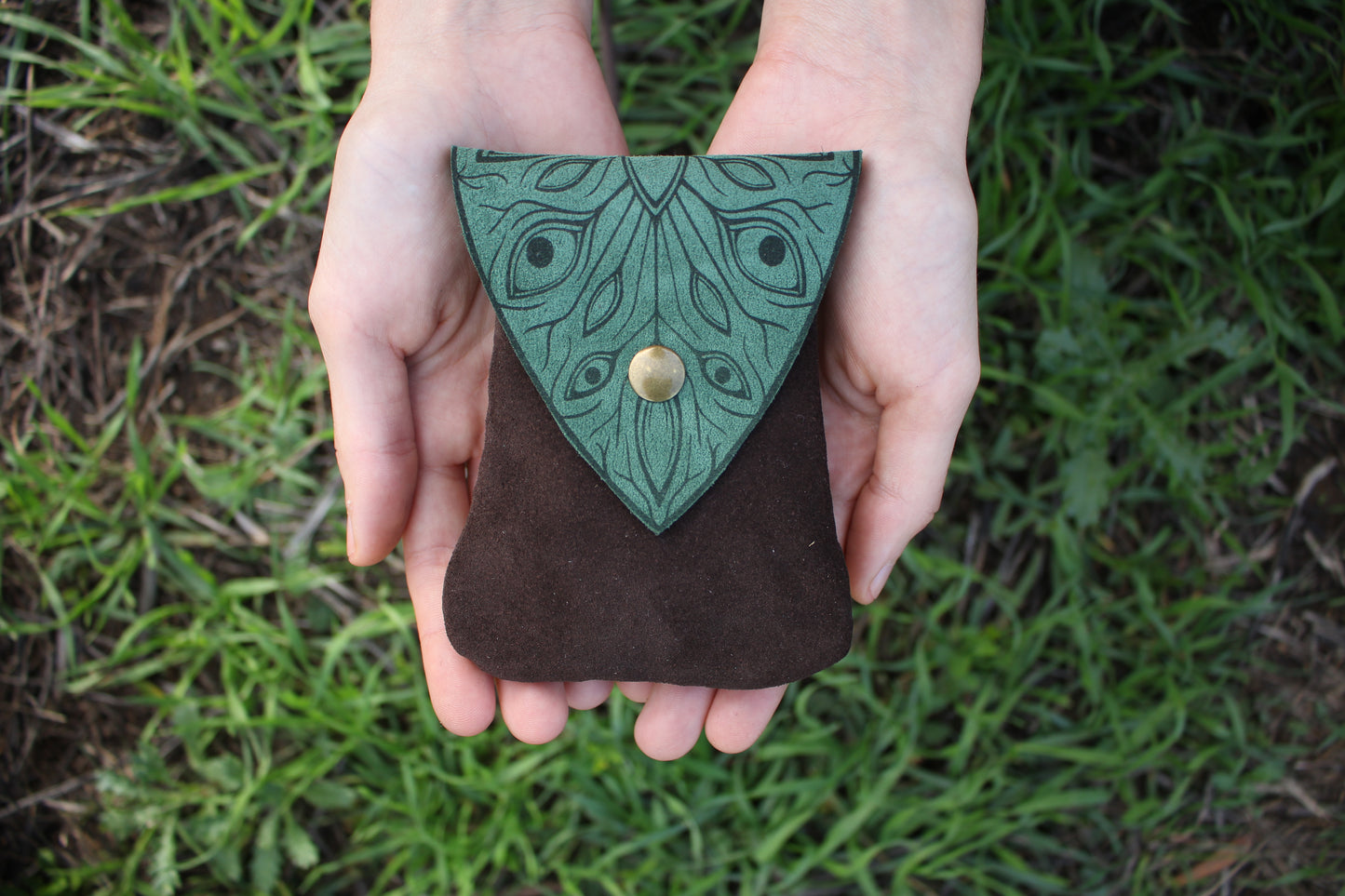 Leaf Pocket (Multiple Colours Available)