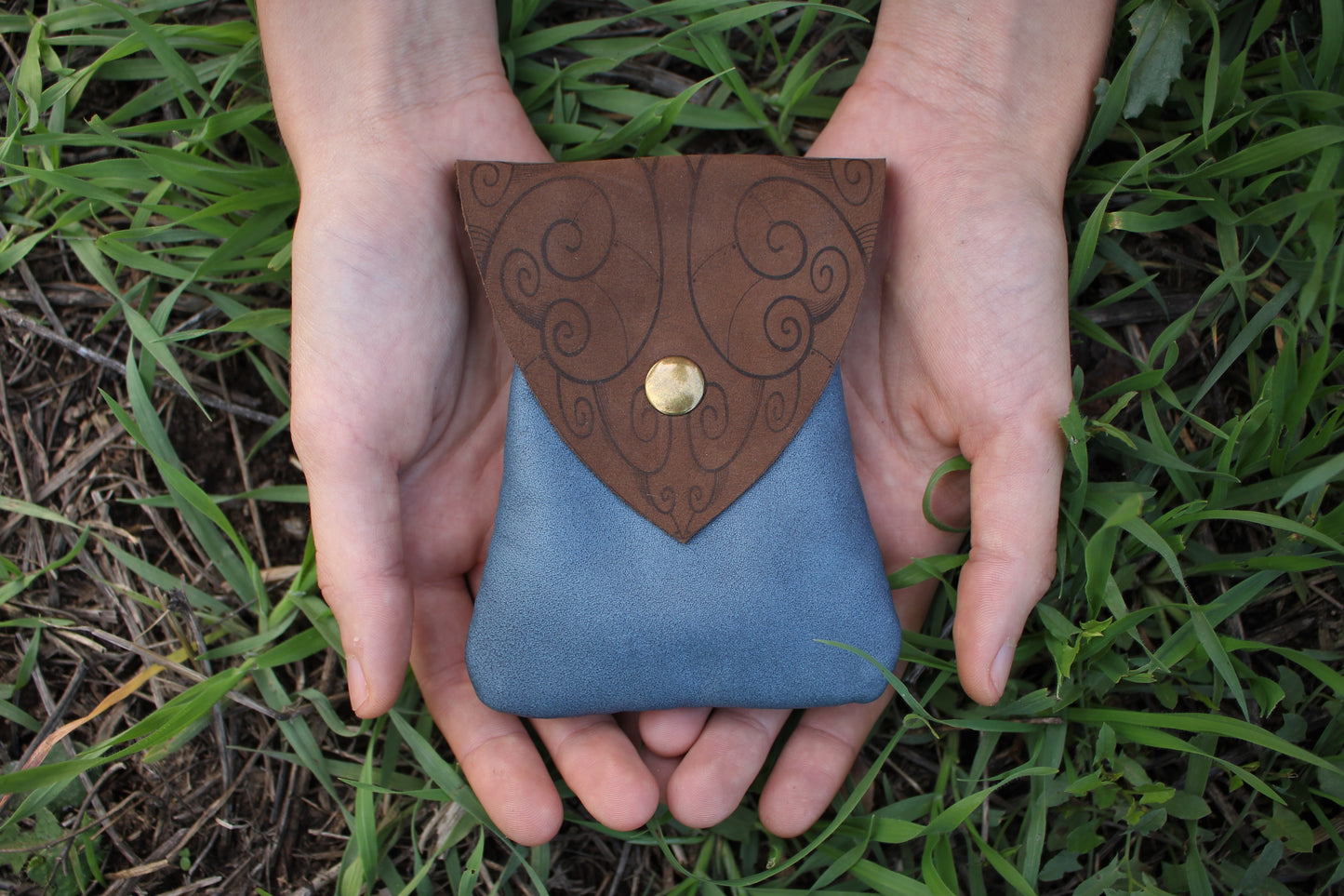 Leaf Pocket (Multiple Colours Available)