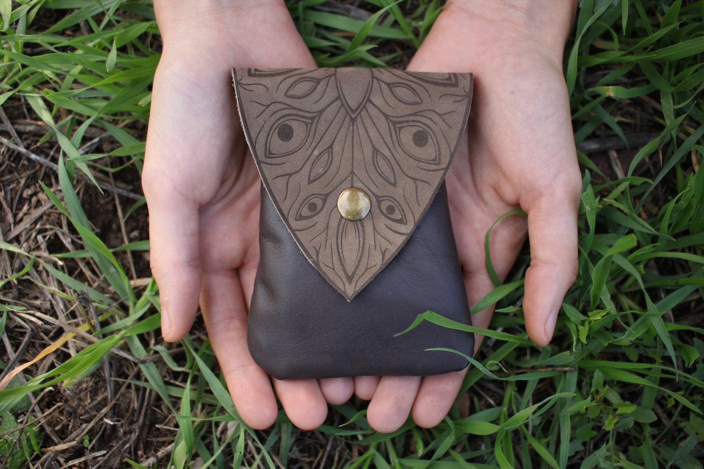 Leaf Pocket (Multiple Colours Available)