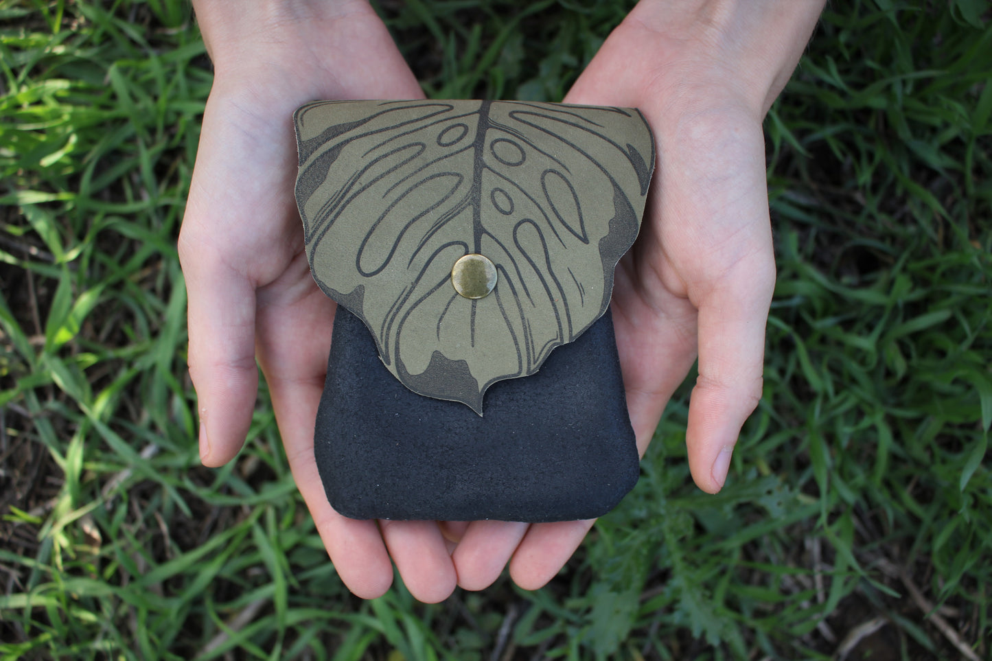 Leaf Pocket (Multiple Colours Available)