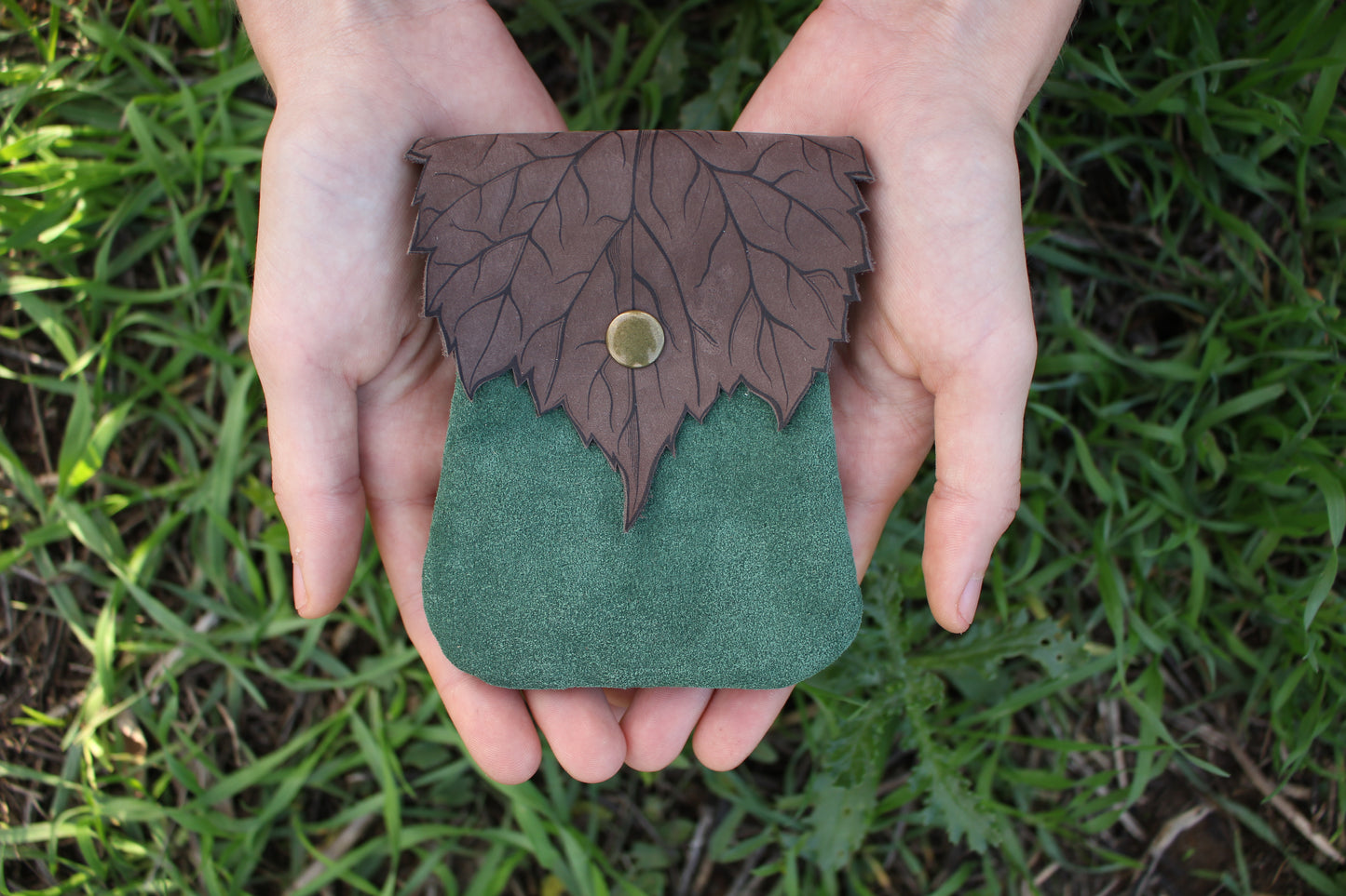 Leaf Pocket (Multiple Colours Available)