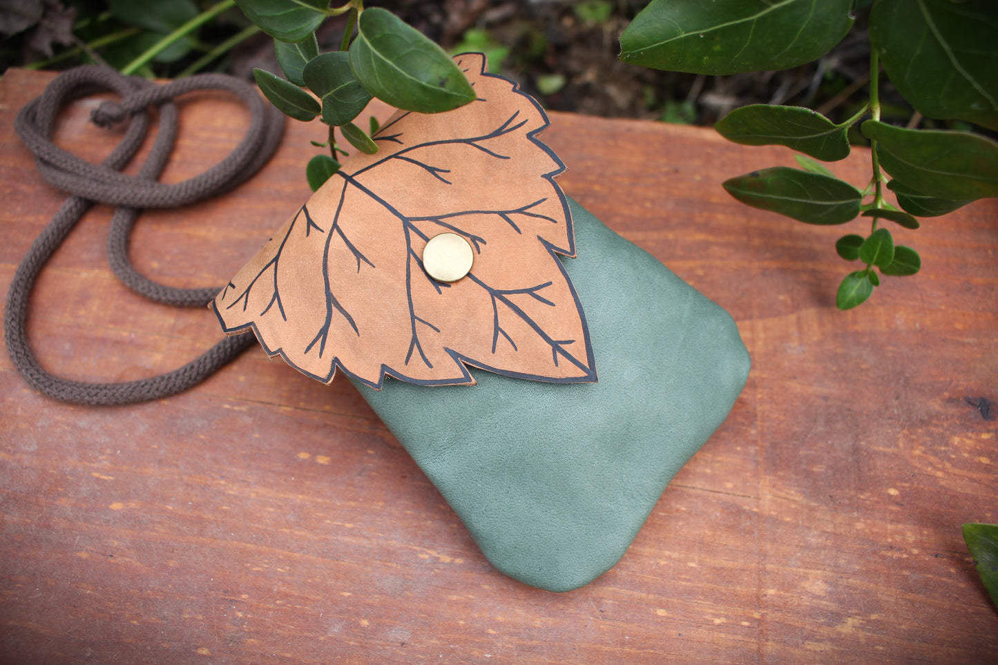 Leaf Pocket