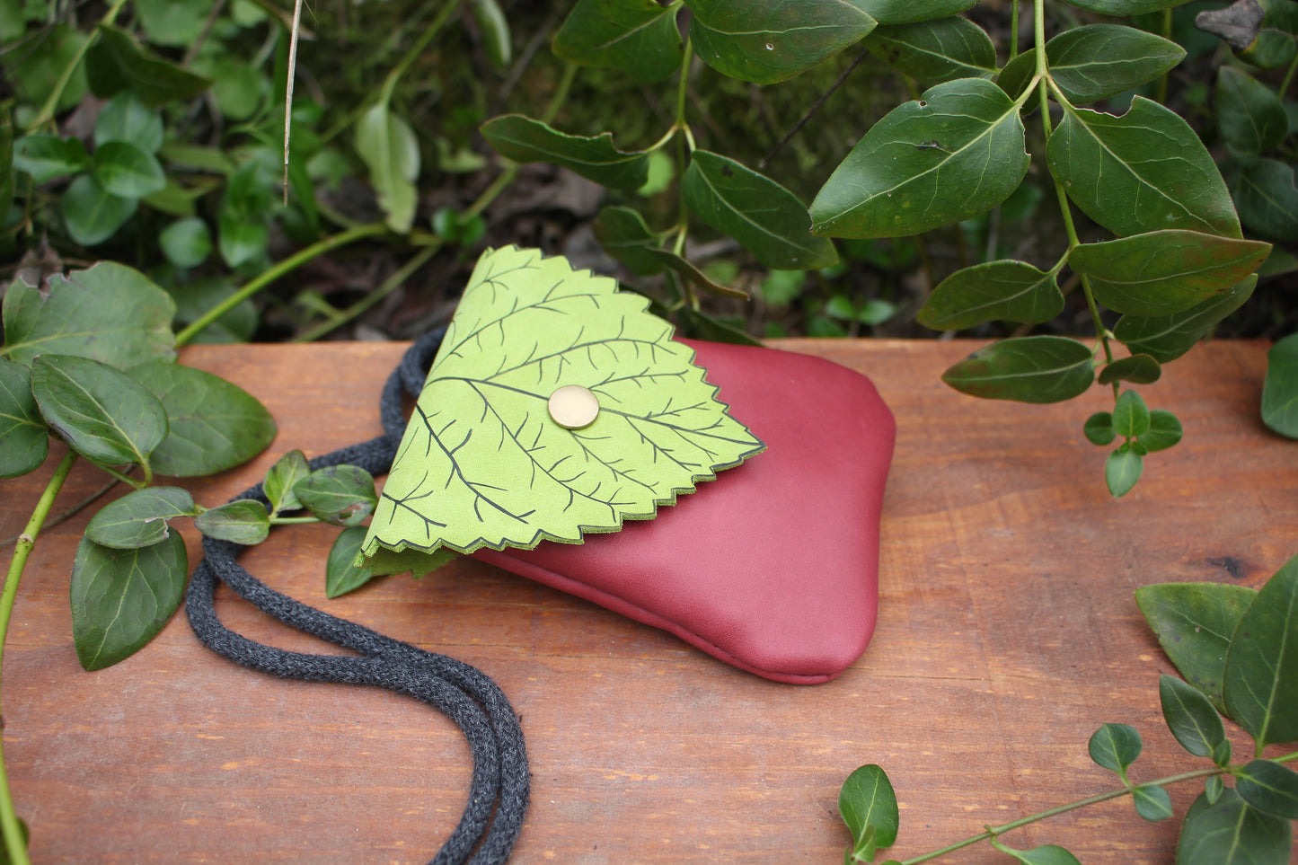 Leaf Pocket (Multiple Colours Available)