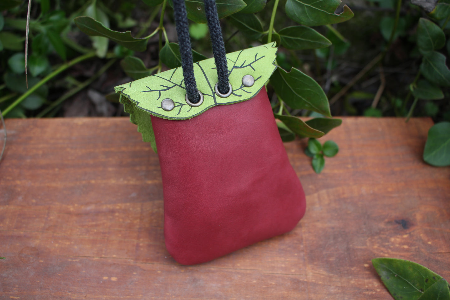 Leaf Pocket (Multiple Colours Available)