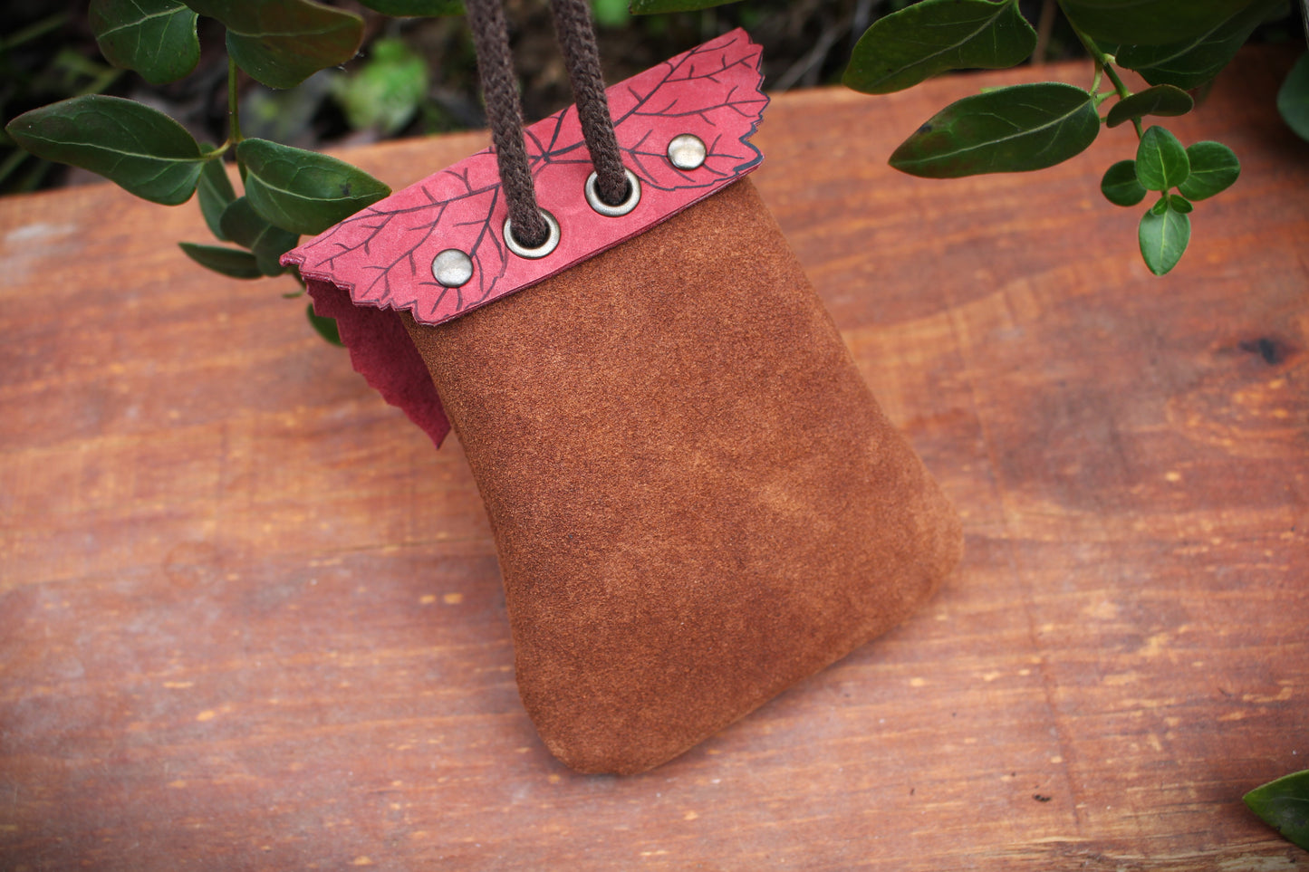 Leaf Pocket