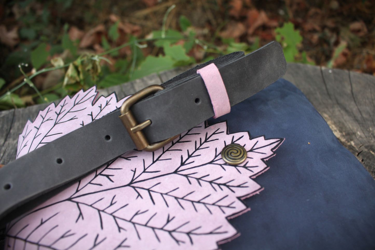 Raspberry Leaf Shoulder Bag