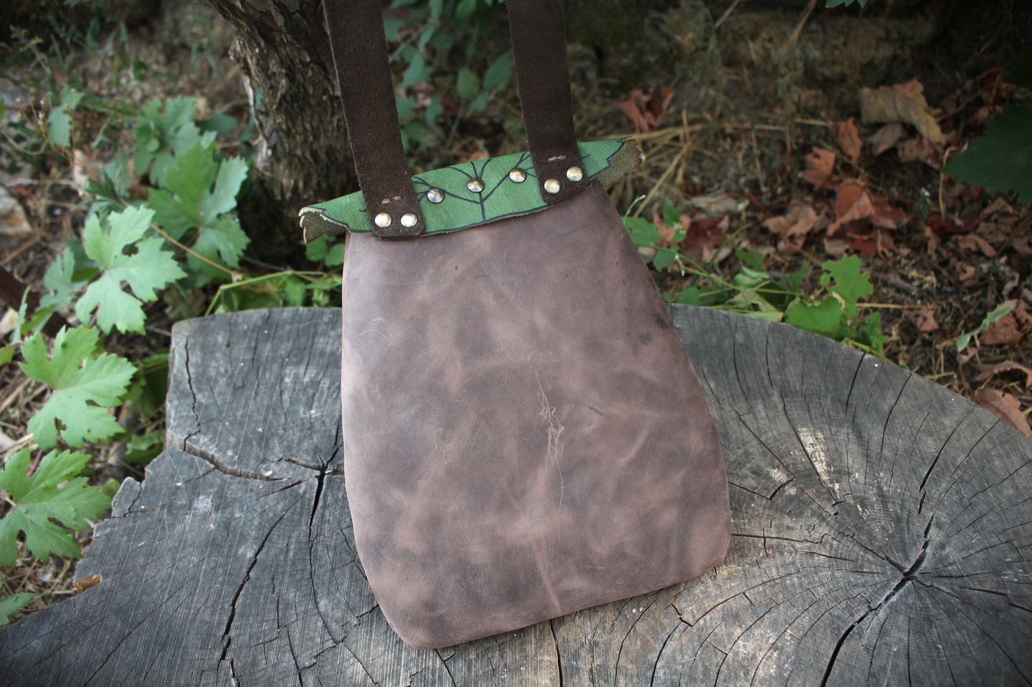 Hawthorn Leaf Shoulder Bag