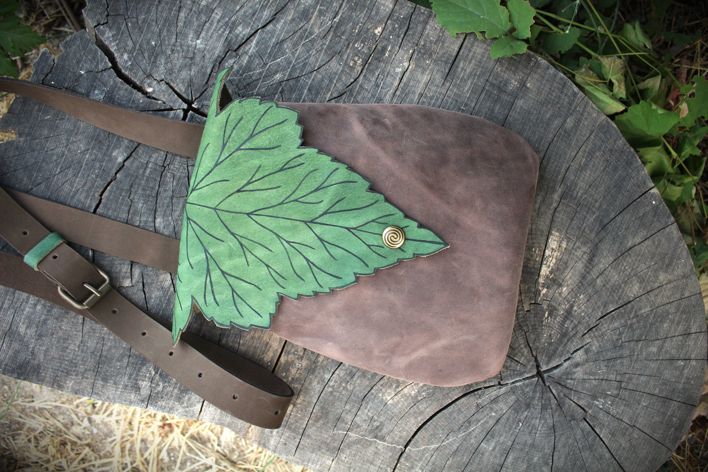 Hawthorn Leaf Shoulder Bag