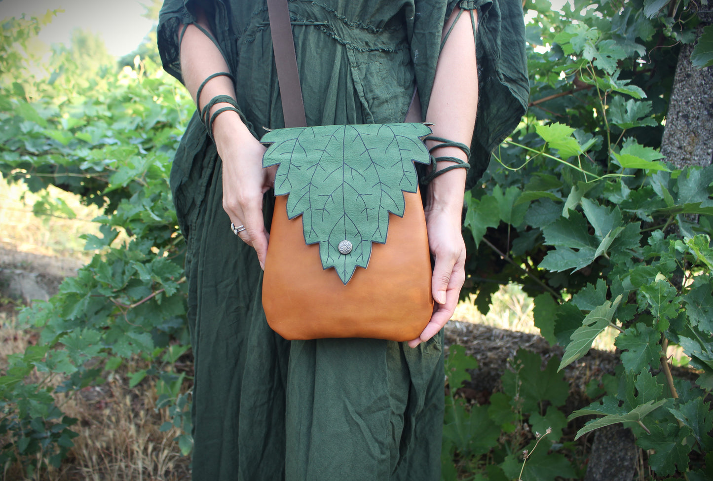 *flap & snap* - 3 in 1  Leaf Shoulder Bag