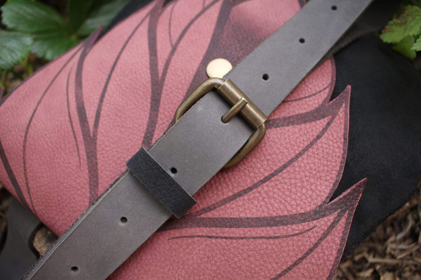 Leaf Shoulder Bags - More Colors to choose from
