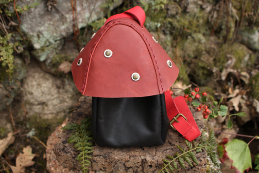 Mushroom Shoulder Purse - Mycelium Collection