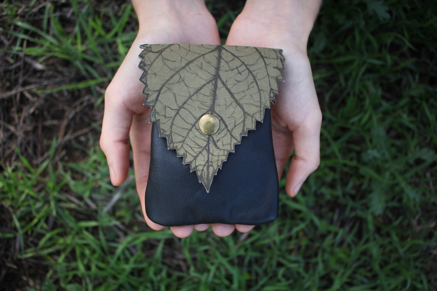 Leaf Pocket (Multiple Colours Available)